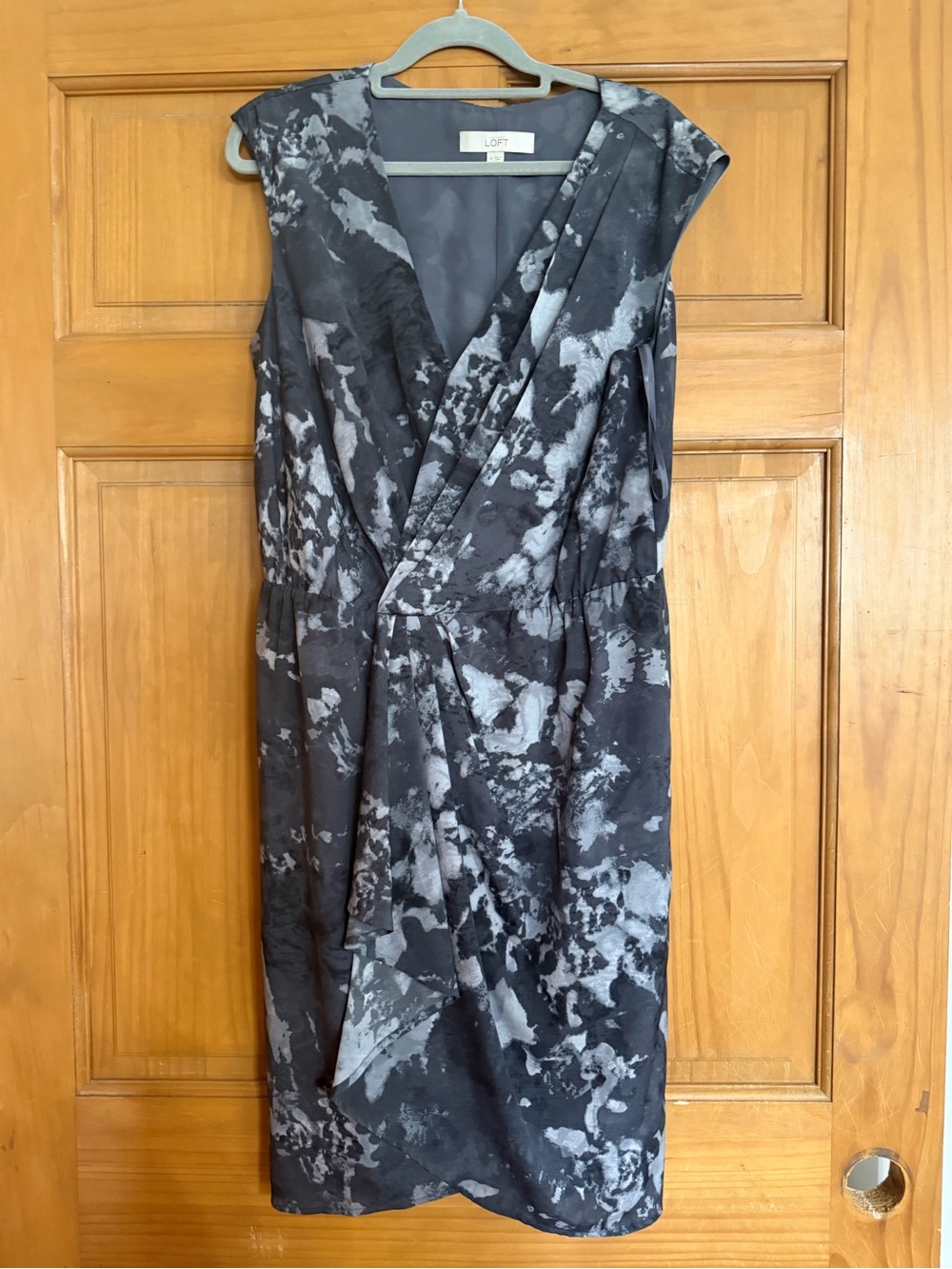 LOFT Black & Gray Abstract Wrap-Front Midi Dress